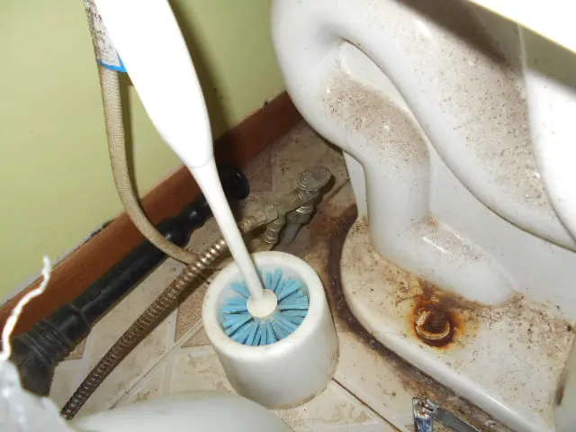 ¿Cómo busco y encuentro moho en mi casa móvil?